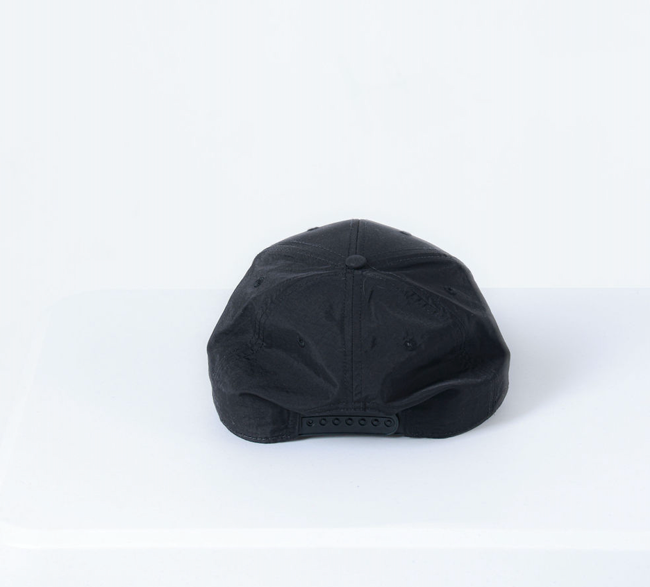 Icon Nylon Cap in Noir